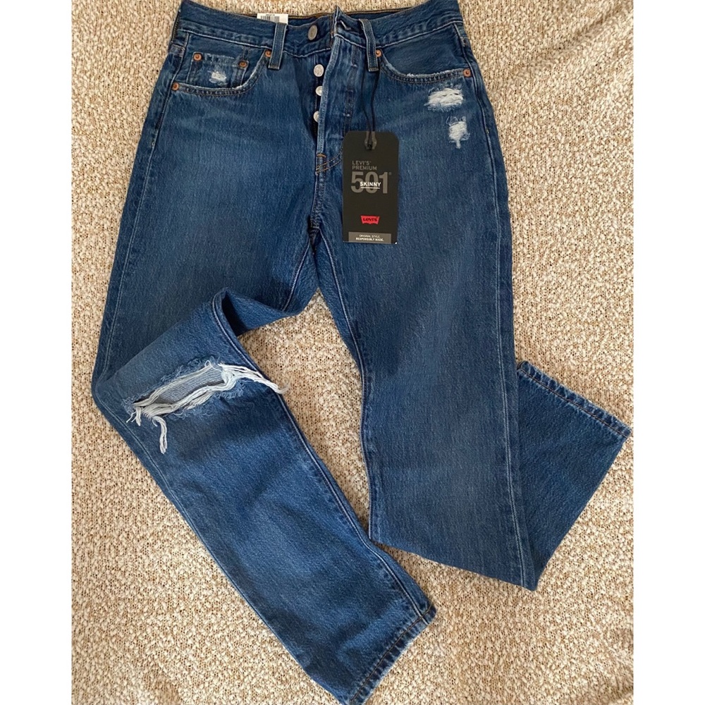 High Rise Skinny Levi’s Jeans Button Fly Size 4 NWT